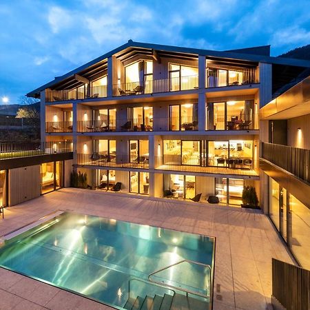Emma Deluxe Aparthotel Ganzjaehrig Beheizter Aussenpool Piesendorf Bagian luar foto